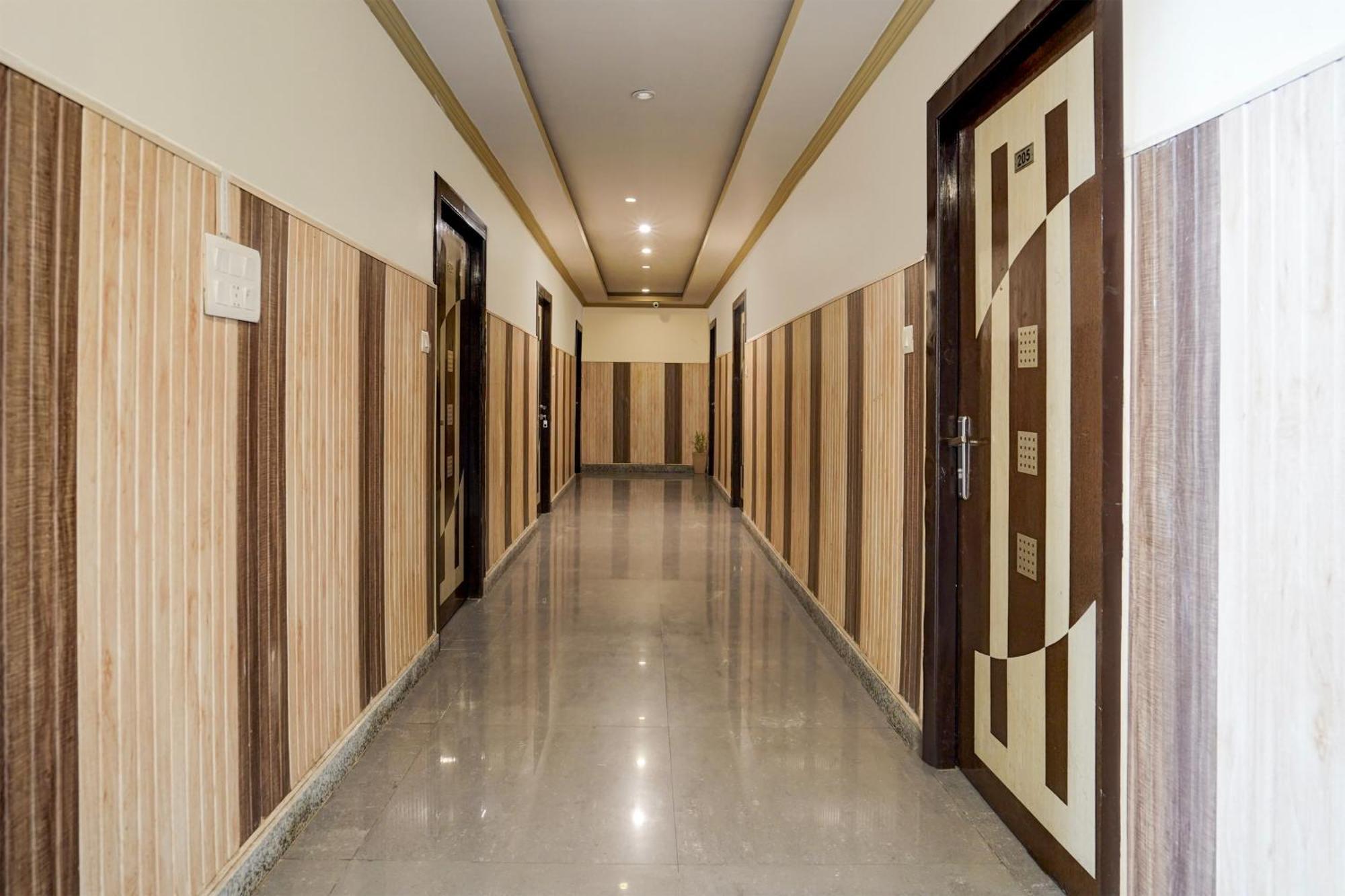 Готель Super Townhouse Haridwar Near Har Ki Pauri Екстер'єр фото